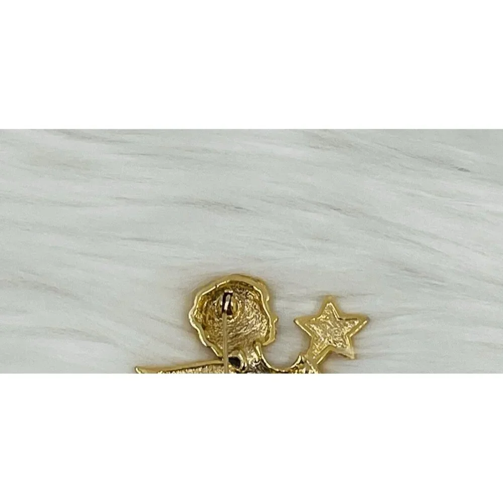 Vintage Brooch Gold Tone Pin 2